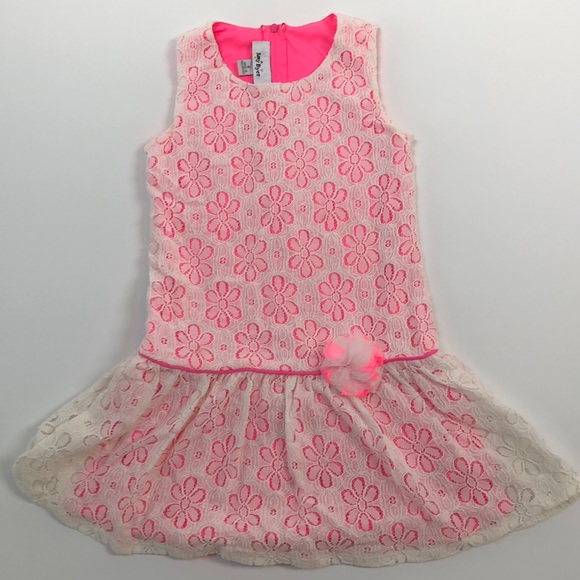 White lace dress with pink lining - Picture 1 of 5